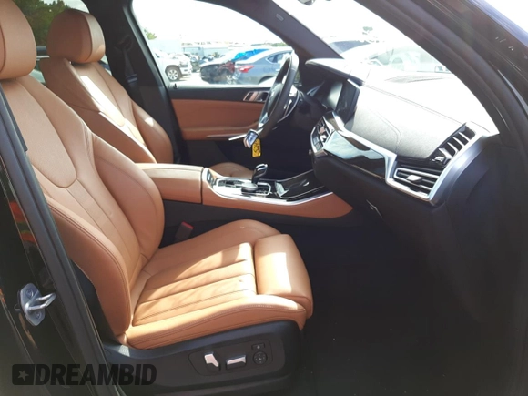 2021 BMW X5 xDrive40i with VIN 5UXCR6C0XM9G86066, listed as a Copart auction lot 63707302 with 12,270 mi miles. Bid and sale history available at carsss.com. Image 5.