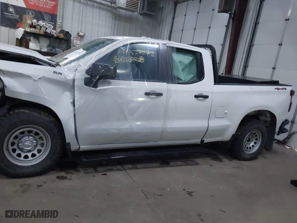2021 Chevrolet Silverado 1500 Work Truck with VIN 1GCRYAEH9MZ322738, listed as a IAAI auction lot 41537072 with 50 mi miles. Bid and sale history available at carsss.com. Image 14.