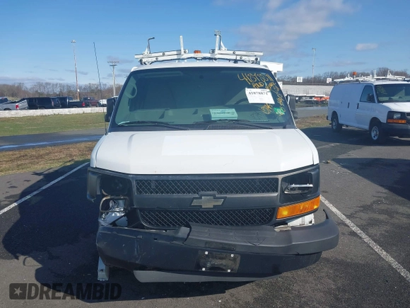 2015 Chevrolet Express Cargo with VIN 1GCWGFCF1F1161498, listed as a IAAI auction lot 41878871 with 157,365 mi miles. Bid and sale history available at carsss.com. Image 12.