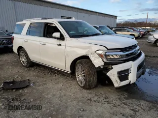 2022 Ford Expedition Limited with VIN 1FMJU2AT1NEA39439, listed as a Copart auction lot 86941944 with Not provided miles and Salvage title. Bid and sale history available at DreamBid. Image 4.