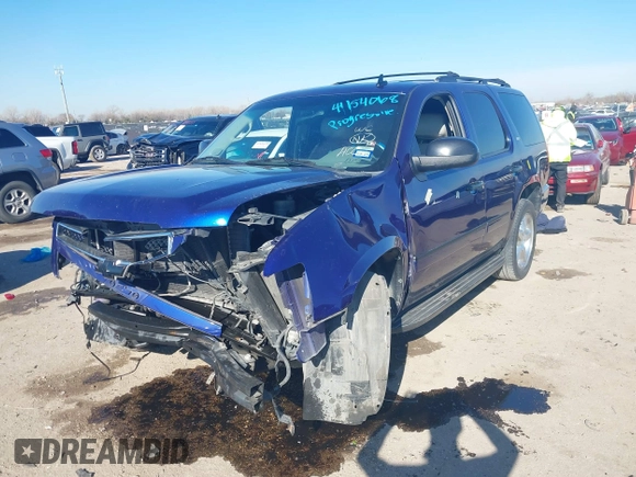 2010 Chevrolet Tahoe LTZ z VIN 1GNUCCE08AR266535, wystawiony jako IAAI lot #41154068 z przebiegiem 212 010 mil mil oraz . Historia ofert i sprzedaży dostępna na DreamBid. Obrazek 18.