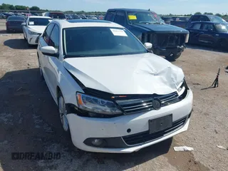 2011 Volkswagen Jetta SEL with VIN 3VWLX7AJ3BM334495, listed as a IAAI auction lot 42451745 with 200,915 mi miles and . Bid and sale history available at DreamBid. Image 1.
