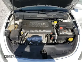 2015 Dodge Dart SXT z VIN 1C3CDFBB6FD352167, wystawiony jako Copart lot #53754105 z przebiegiem 107 645 mil mil oraz Szkoda całkowita • Salvage title. Historia ofert i sprzedaży dostępna na DreamBid. Obrazek 12.