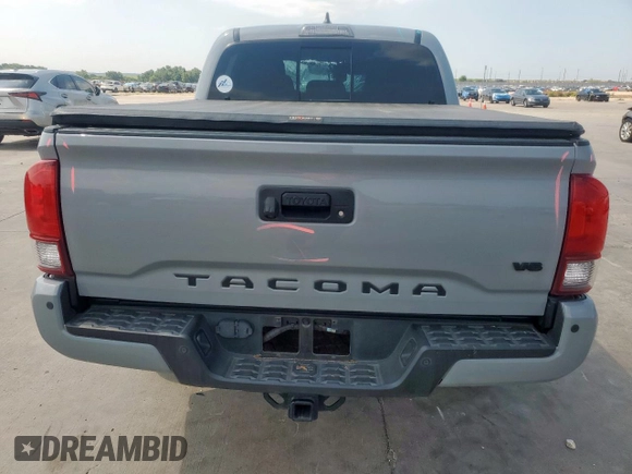 2019 Toyota Tacoma SR z VIN 5TFCZ5AN6KX211952, wystawiony jako Copart lot #58964815 z przebiegiem 97 774 mil mil oraz Szkoda całkowita • Salvage title. Historia ofert i sprzedaży dostępna na DreamBid. Obrazek 6.
