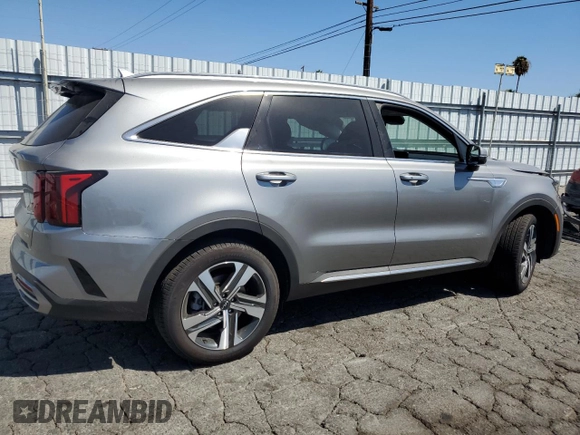 2024 Kia Sorento EX with VIN KNDRHDLG7R5248567, listed as a Copart auction lot 68286974 with 3,020 mi miles and Salvage title. Bid and sale history available at DreamBid. Image 3.