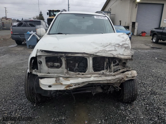 2003 Suzuki Grand Vitara with VIN JS3TD62V134102841, listed as a Copart auction lot 44074135 with 175,487 mi miles and Salvage Title. Bid and sale history available at carsss.com. Image 5.