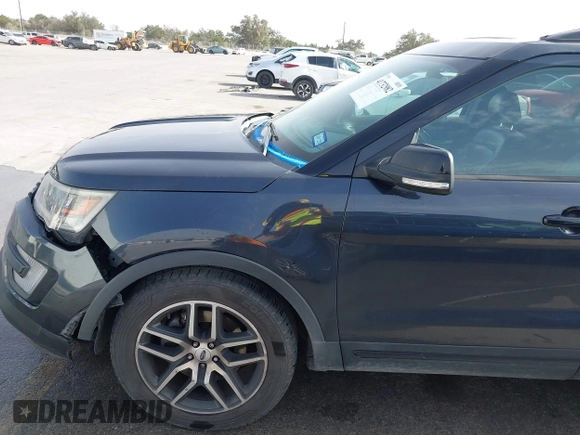2017 Ford Explorer Sport with VIN 1FM5K8GT5HGC46345, listed as a IAAI auction lot 41732982 with 184,544 mi miles and . Bid and sale history available at carsss.com. Image 17.