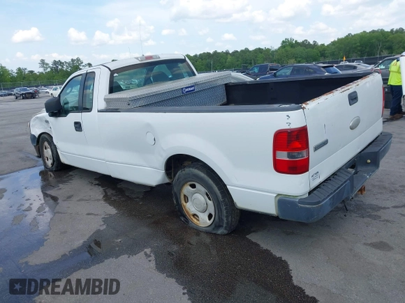 2007 Ford F-150 XL z VIN 1FTRF12W17NA26892, wystawiony jako IAAI lot #41011688 z przebiegiem 158 088 mil mil oraz . Historia ofert i sprzedaży dostępna na DreamBid. Obrazek 3.
