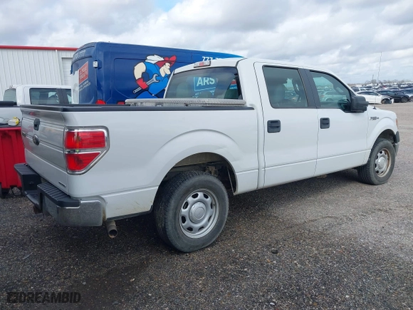 2013 Ford F-150 XL with VIN 1FTEW1CM0DFC58689, listed as a IAAI auction lot 41413919 with 150,555 mi miles. Bid and sale history available at carsss.com. Image 4.