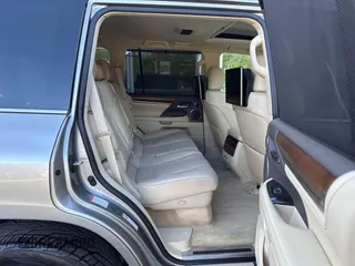 2016 Lexus LX 570 with VIN JTJHY7AX4G4198811, listed as a IAAI auction lot 42702619 with 107,759 mi miles and . Bid and sale history available at DreamBid. Image 8.