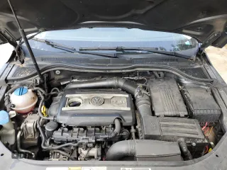 2017 Volkswagen CC 2.0T Sport with VIN WVWKP7AN5HE501309, listed as a Copart auction lot 68747204 with 115,268 mi miles and Clean Title. Bid and sale history available at carsss.com. Image 11.