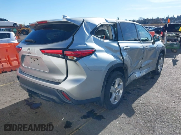 2020 Toyota Highlander LE with VIN 5TDBZRBH0LS045947, listed as a IAAI auction lot 41489923 with 81,946 mi miles and . Bid and sale history available at DreamBid. Image 4.