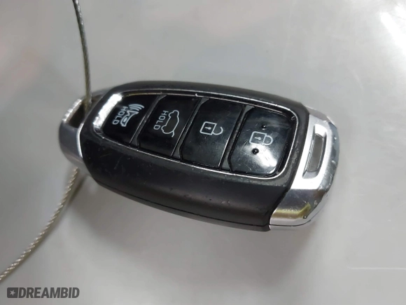 2020 Hyundai Kona SEL with VIN KM8K22AA5LU440441, listed as a IAAI auction lot 41664745 with 99,986 mi miles. Bid and sale history available at carsss.com. Image 11.