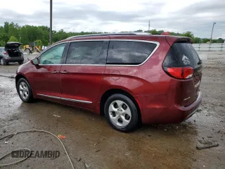 2017 Chrysler Pacifica Touring L Plus z VIN 2C4RC1EG6HR840098, wystawiony jako Copart lot #55848335 z przebiegiem 233 269 mil mil oraz Szkoda całkowita • Salvage title. Historia ofert i sprzedaży dostępna na DreamBid. Obrazek 2.
