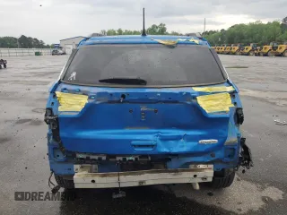 2020 Jeep Compass Altitude with VIN 3C4NJCBB3LT258572, listed as a Copart auction lot 51992325 with 141,022 mi miles and Salvage title. Bid and sale history available at DreamBid. Image 6.
