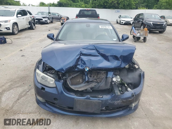 2012 BMW 3 Series 328i z VIN WBAKE3C55CE770542, wystawiony jako Copart lot #60290125 z przebiegiem 123 797 mil mil oraz Szkoda całkowita • Salvage title. Historia ofert i sprzedaży dostępna na DreamBid. Obrazek 5.