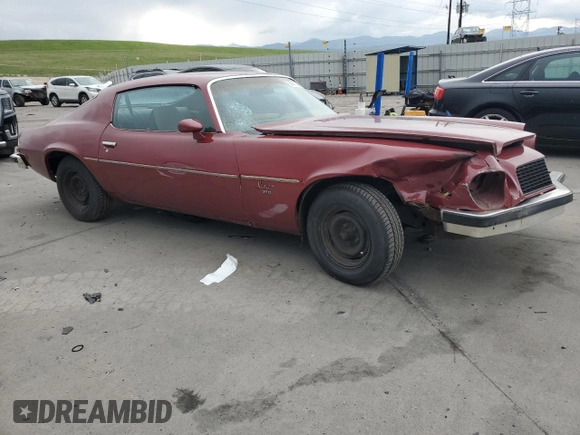 1974 Chevrolet Camaro z VIN 1Q87H4N107244, wystawiony jako Copart lot #59437545 z przebiegiem 70 635 mil mil oraz Czysty tytuł • Clean title. Historia ofert i sprzedaży dostępna na DreamBid. Obrazek 4.