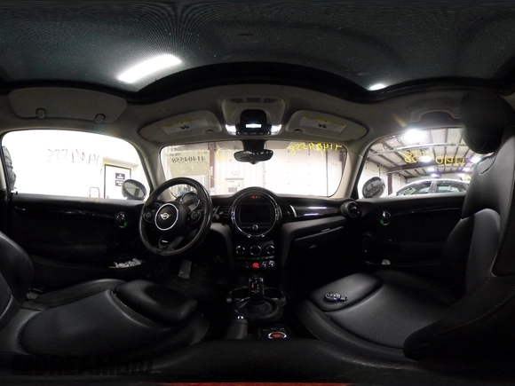 2020 MINI Hardtop Cooper S z VIN WMWXR5C01L2L36999, wystawiony jako IAAI lot #41404558 z przebiegiem 24 930 mil mil oraz . Historia ofert i sprzedaży dostępna na DreamBid. Obrazek 19.