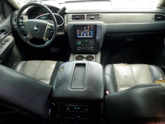2008 Chevrolet Tahoe 3LT with VIN 1GNFK13098R130170, listed as a Copart auction lot 56369135 with 311,243 mi miles and Salvage title. Bid and sale history available at DreamBid. Image 8.
