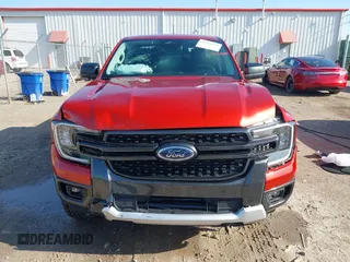 2024 Ford Ranger XLT z VIN 1FTER4HH8RLE62816, wystawiony jako IAAI lot #41961450 z przebiegiem 6 399 mil mil oraz . Historia ofert i sprzedaży dostępna na DreamBid. Obrazek 12.