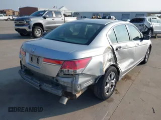 2012 Honda Accord LX Premium z VIN 1HGCP2F49CA157556, wystawiony jako IAAI lot #42031932 z przebiegiem 118 020 mil mil oraz . Historia ofert i sprzedaży dostępna na DreamBid. Obrazek 4.