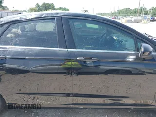 2017 Ford Fusion SE z VIN 3FA6P0HDXHR198388, wystawiony jako IAAI lot #42231069 z przebiegiem 143 709 mil mil oraz . Historia ofert i sprzedaży dostępna na DreamBid. Obrazek 12.