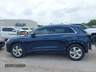 2020 Audi Q3 Premium z VIN WA1AECF34L1104864, wystawiony jako IAAI lot #42266118 z przebiegiem 43 024 mil mil oraz . Historia ofert i sprzedaży dostępna na DreamBid. Obrazek 15.