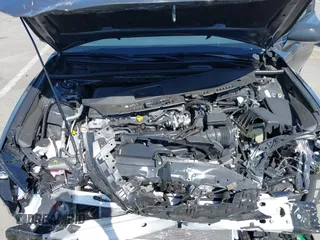 2025 Toyota Camry LE z VIN 4T1DAACK8SU570482, wystawiony jako IAAI lot #42152727 z przebiegiem 4 625 mil mil oraz . Historia ofert i sprzedaży dostępna na DreamBid. Obrazek 10.