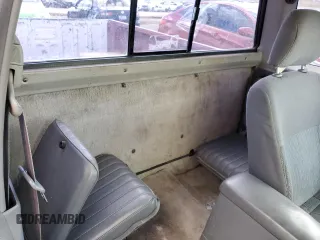 1998 Nissan Frontier XE z VIN 1N6DD26SXWC362674, wystawiony jako Copart lot #48180145 z przebiegiem 167 333 mil mil oraz Szkoda całkowita • Salvage title. Historia ofert i sprzedaży dostępna na DreamBid. Obrazek 10.