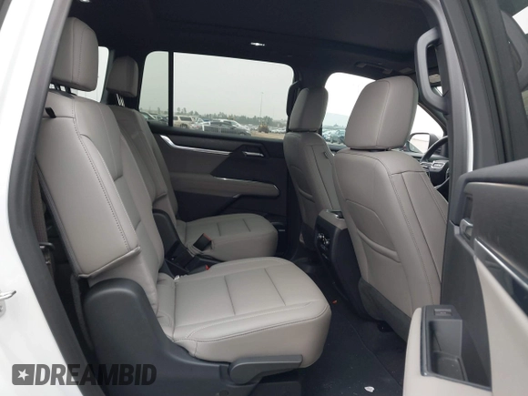 2024 GMC Acadia FWD Elevation z VIN 1GKENKKS2RJ247422, wystawiony jako IAAI lot #41450552 z przebiegiem 4 148 mil mil oraz . Historia ofert i sprzedaży dostępna na DreamBid. Obrazek 8.
