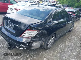 2011 Mercedes-Benz C 300 Sport с VIN WDDGF5EB1BA509120, выставлен на аукционе IAAI как лот 42262895 с пробегом 166 136 миль миль и . История ставок и продаж доступна на DreamBid. Изображение 4.