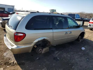 2005 Dodge Caravan SXT with VIN 2D4GP44L55R269181, listed as a Copart auction lot 52686155 with Not Provided miles and Salvage Title. Bid and sale history available at DreamBid. Image 3.