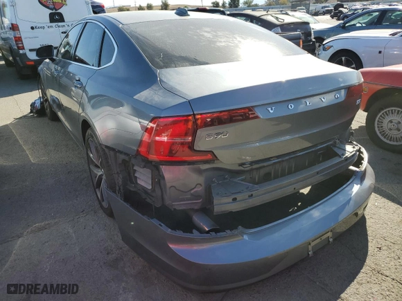 2017 Volvo S90 Momentum with VIN YV1102AK3H1011655, listed as a Copart auction lot 63753612 with 46,425 mi miles. Bid and sale history available at carsss.com. Image 3.