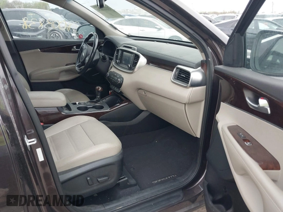2018 Kia Sorento EX with VIN 5XYPH4A50JG367839, listed as a IAAI auction lot 38003838 with 68,127 mi miles and . Bid and sale history available at DreamBid. Image 5.