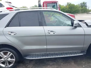2015 Mercedes-Benz M 350 with VIN 4JGDA5HB4FA496808, listed as a IAAI auction lot 42351889 with 145,625 mi miles and . Bid and sale history available at DreamBid. Image 13.
