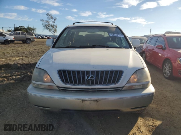 1999 Lexus RX 300 Luxury SUV with VIN JT6HF10U6X0083087, listed as a Copart auction lot 88370175 with 261,340 mi miles and Clean Title. Bid and sale history available at carsss.com. Image 5.