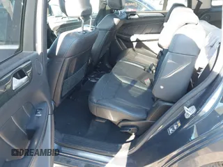 2016 Mercedes-Benz GL with VIN 4JGDF6EE3GA645328, listed as a IAAI auction lot 41502439 with 166,321 mi miles. Bid and sale history available at carsss.com. Image 8.