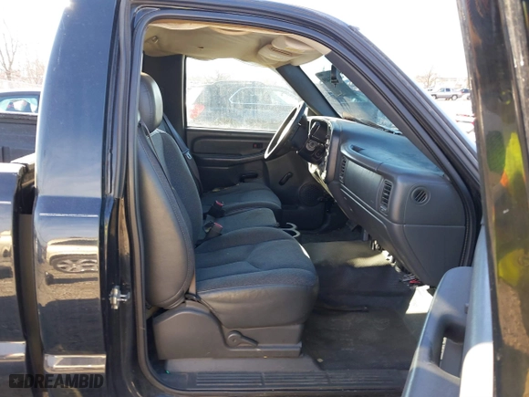 2006 Chevrolet Silverado 1500 Work Truck with VIN 3GCEC14X96G261609, listed as a IAAI auction lot 41423409 with 149,891 mi miles. Bid and sale history available at carsss.com. Image 5.
