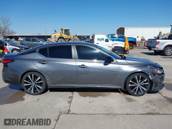 2020 Nissan Altima SR z VIN 1N4BL4CV9LC278578, wystawiony jako IAAI lot #41761814 z przebiegiem 76 453 mil mil oraz . Historia ofert i sprzedaży dostępna na DreamBid. Obrazek 13.