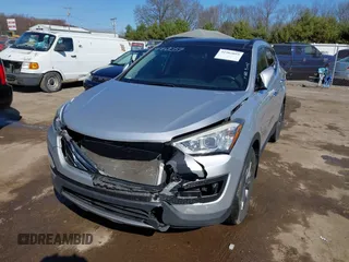2014 Hyundai Santa Fe Sport with VIN 5XYZU3LB7EG136332, listed as a IAAI auction lot 41902059 with 200,140 mi miles. Bid and sale history available at carsss.com. Image 17.