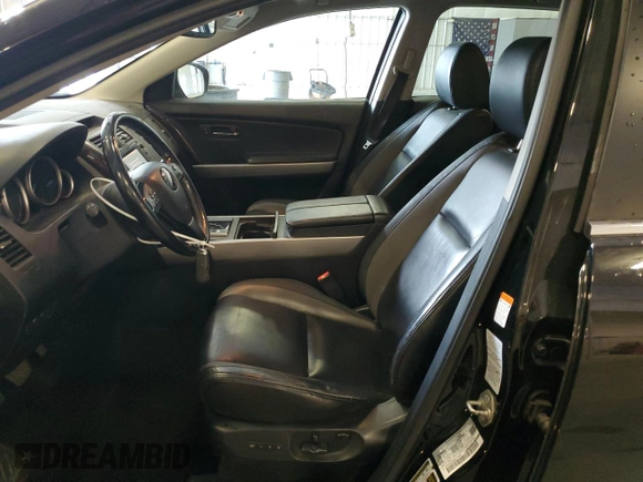 2011 Mazda CX-9 Grand Touring z VIN JM3TB3DV5B0303929, wystawiony jako Copart lot #59821825 z przebiegiem 149 663 mil mil oraz Szkoda całkowita • Salvage title. Historia ofert i sprzedaży dostępna na DreamBid. Obrazek 7.