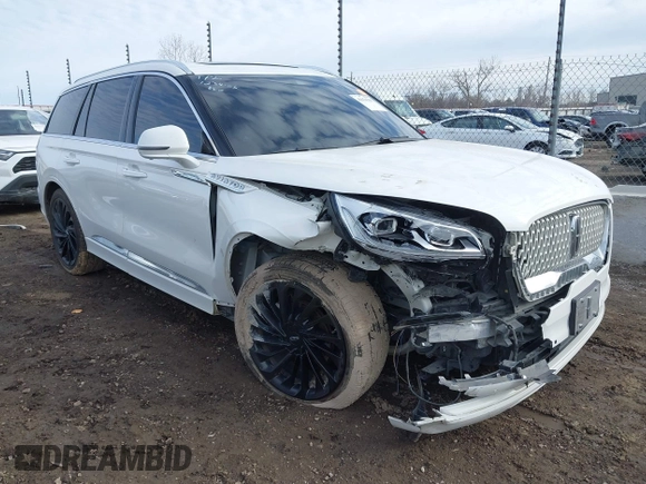 2021 Lincoln Aviator Reserve with VIN 5LM5J7XC5MGL18763, listed as a IAAI auction lot 41674701 with 92,284 mi miles and . Bid and sale history available at DreamBid. Image 1.