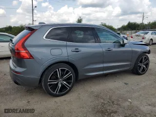2019 Volvo XC60 R-Design with VIN LYVA22RM7KB247120, listed as a Copart auction lot 62085664 with 20,323 mi miles and Salvage Title. Bid and sale history available at carsss.com. Image 3.