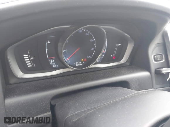 2016 Volvo XC60 T5 Drive-E Premier with VIN YV440MDK9G2907703, listed as a IAAI auction lot 41961756 with 62,644 mi miles. Bid and sale history available at carsss.com. Image 7.