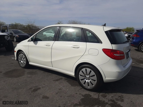 2014 Mercedes-Benz B-Class with VIN WDDVP9AB0EJ004000, listed as a Copart auction lot 52452385 with NaN miles and Clean Title. Bid and sale history available at carsss.com. Image 2.