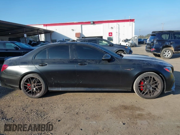 2020 Mercedes-Benz E-Class AMG E 63 S with VIN WDDZF8KB9LA748334, listed as a IAAI auction lot 41318226 with 43,135 mi miles. Bid and sale history available at carsss.com. Image 13.