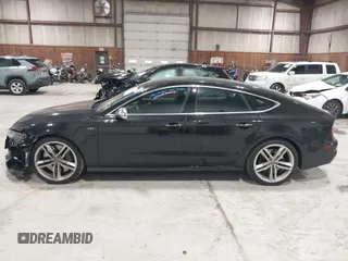2016 Audi S7 with VIN WAUW2AFC5GN010917, listed as a IAAI auction lot 41785569 with 33,761 mi miles. Bid and sale history available at carsss.com. Image 14.