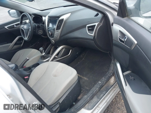 2012 Hyundai Veloster w/Gray Int with VIN KMHTC6AD8CU063977, listed as a IAAI auction lot 41494419 with 192,179 mi miles and . Bid and sale history available at DreamBid. Image 5.