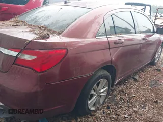 2014 Chrysler 200 LX with VIN 1C3CCBAB7EN214028, listed as a IAAI auction lot 42225534 with 140,106 mi miles and . Bid and sale history available at DreamBid. Image 4.
