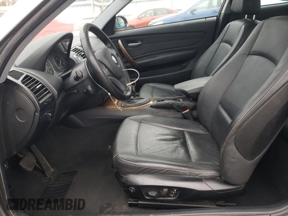 2009 BMW 1 Series 128i with VIN WBAUP93589VF48224, listed as a Copart auction lot 85687834 with 106,636 mi miles and Salvage title. Bid and sale history available at DreamBid. Image 7.
